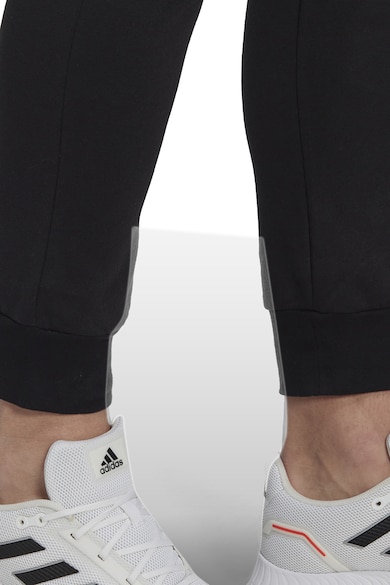 adidas Sportswear Feelcozy lefelé szűkülő szabadidőnadrág férfi