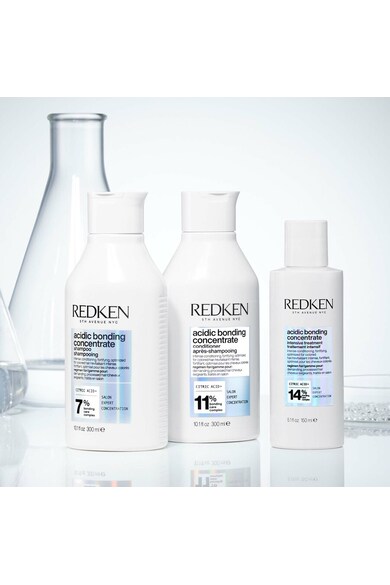 Redken Tratament pre-sampon  Acidic Bonding Concentrate, repara parul deteriorat si creste rezistenta acestuia inca de la prima utilizare, potrivit pentru toate tipurile de par, 190 ml Femei