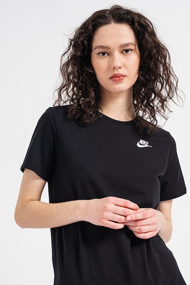 Nike Тениска Sportswear Club Essentials с овално деколте Жени