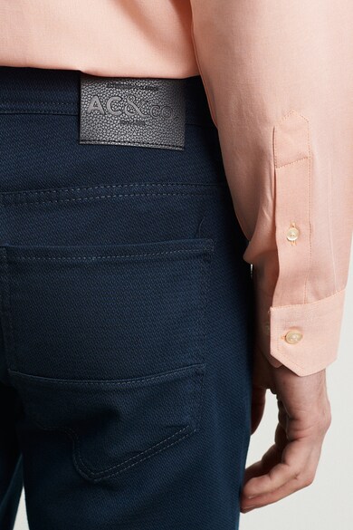 AC&Co Szűk fazonú texturált nadrág férfi