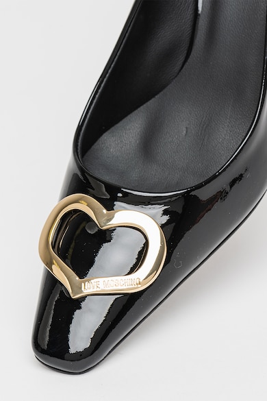 Love Moschino Lakkbőr cipő szív alakú részlettel női