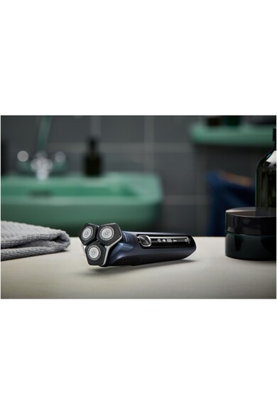 Philips Aparat de barbierit  Shaver Seria 5000 barbierit umed/uscat, tehnologie SkinIQ, fara fir, capete flexibile 360°, display LED, senzor Power Adapt, lame auto-ascutire, lama de tuns integrata Barbati