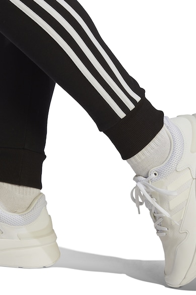adidas Sportswear Спортен панталон Essentials по тялото Жени