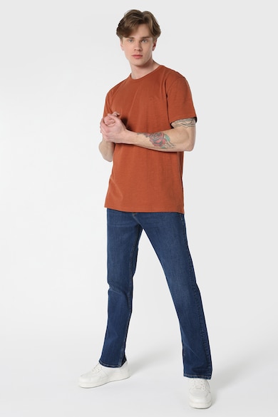 COLIN'S Kerek nyakú póló diszkrét logóval férfi