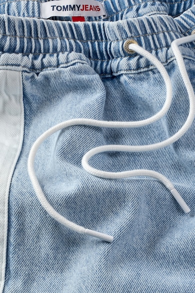 Tommy Jeans Daisy farmer rövidnadrág kontrasztos oldalcsíkokkal női