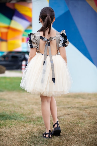 EMMA concept wear Bővülő fazonú ruha tüllrészletekkel Lány