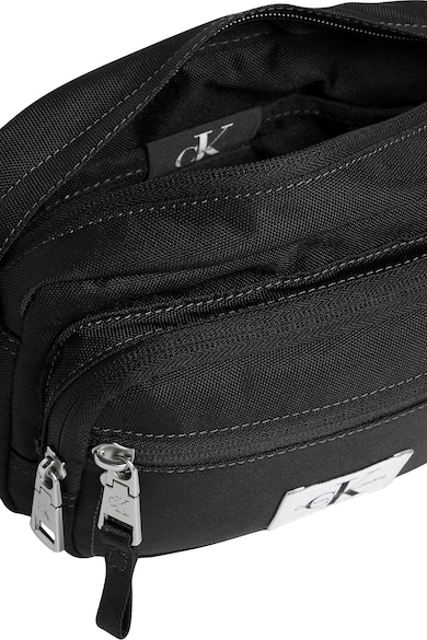 CALVIN KLEIN JEANS Essentials keresztpántos táska zsebekkel az elején férfi