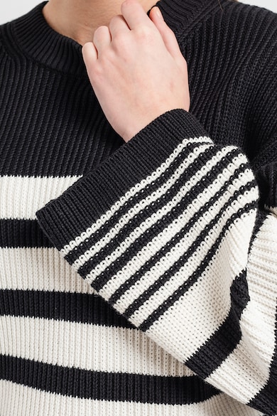 Esprit Раиран пуловер с овално деколте Жени