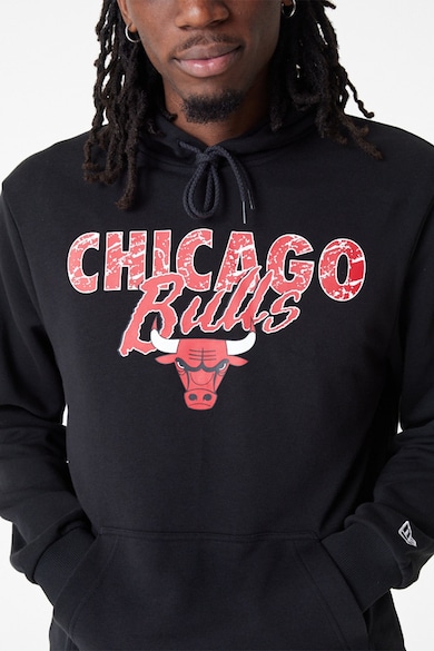 New Era Уголемено худи Chicago Bulls с принт Мъже