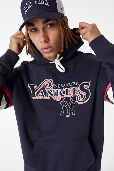 New Era Bő fazonú New York Yankees mintás kapucnis pulóver férfi