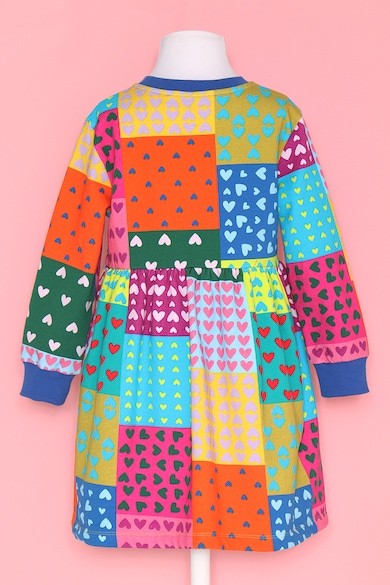 Agatha Ruiz de la Prada Ruha patchwork dizájnnal Lány