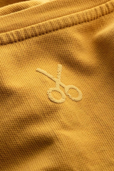 KAFT Laza fazonú póló mintával a mellrészén női
