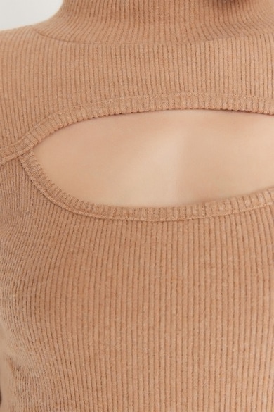 Trendyol Bodycon fazonú pulóverruha kivágással az elején női
