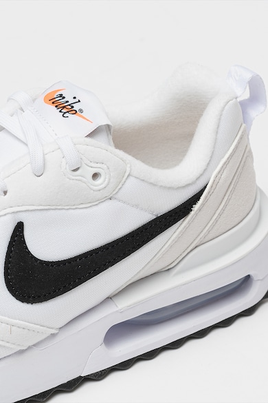 Nike Спортни обувки Air Max Dawn с еко кожа Жени