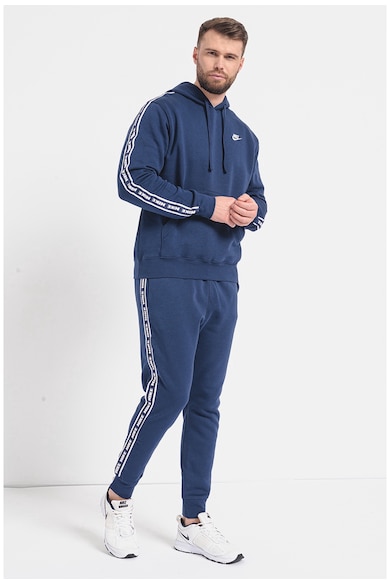 Nike Club szabadidőruha logós oldalcsíkokkal és kapucnis felsővel férfi