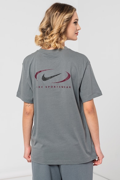 Nike Тениска със свободна кройка и лого Жени
