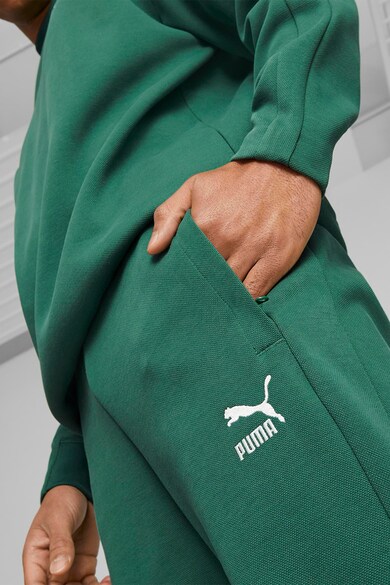 Puma Texturált szabadidőnadrág logós részlettel férfi