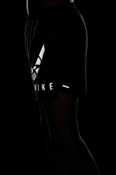 Nike Challenger Run Division rövidnadrág férfi