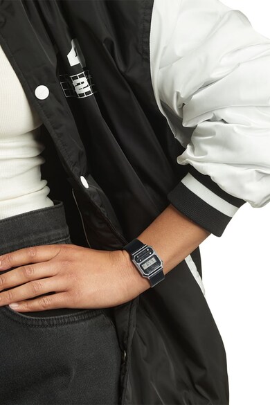 Casio Унисекс електронен часовник с кожена каишка Жени