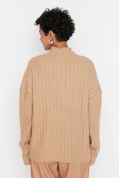 Trendyol Уголемен пуловер с копчета Жени