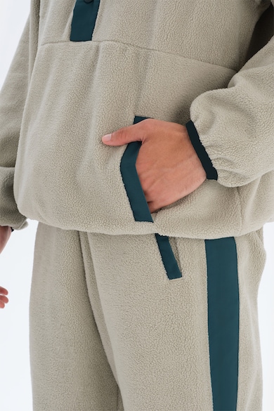 DAGI Plüss pulóver kontrasztos részletekkel férfi