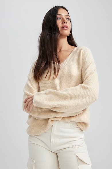 DeFacto Уголемен пуловер с шпиц Жени