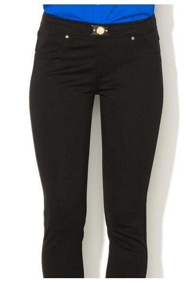 Versace Jeans Pantaloni negri elastici cu o curea decorativa Femei