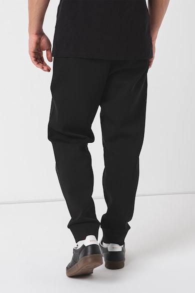 BOSS Спортен панталон с изчистен дизайн Мъже