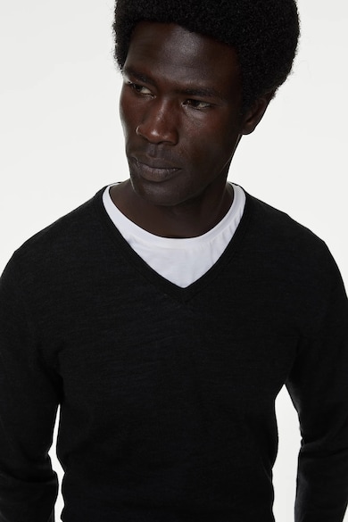 Marks & Spencer Пуловер от мерино с шпиц Мъже