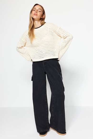 Trendyol Bő fazonú pulóver perforált dizájnnal női