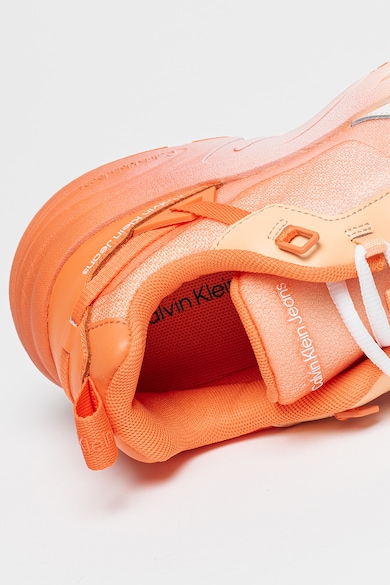 CALVIN KLEIN JEANS Спортни обувки с преливащи се цветове Жени