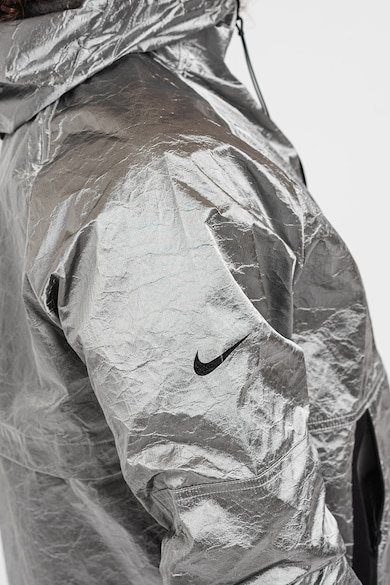 Nike Fémes hatású könnyű dzseki férfi