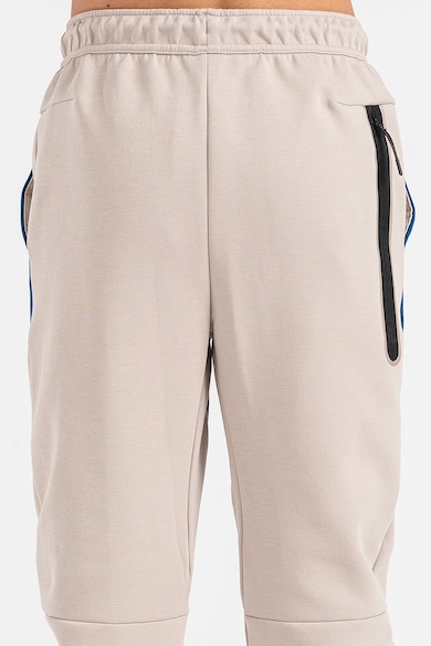 Nike Спортен панталон Tech със скосени джобове Мъже