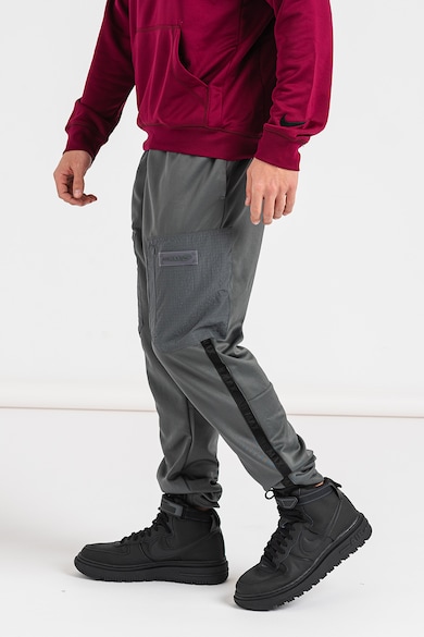 Nike Pantaloni cu talie medie si buzunare oblice Barbati