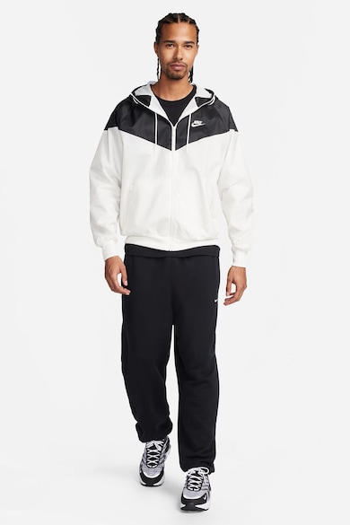 Nike Windrunner kapucnis dzseki kontrasztos dizájnnal férfi