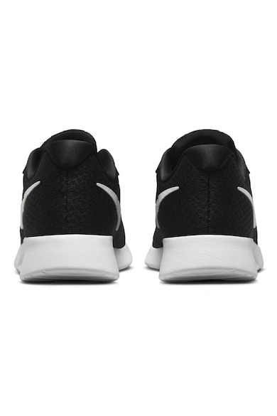 Nike Спортни обувки Tanjun Flyease с мрежа Жени