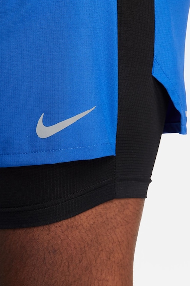 Nike Pantaloni scurti cu buzunare laterale si tehnologie Dri-Fit pentru alergare Stride Barbati