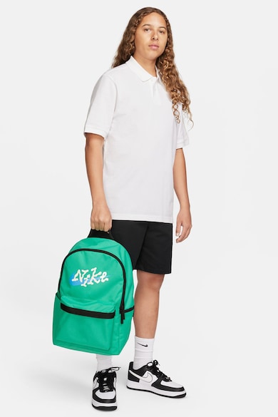 Nike Heritage uniszex hátiszák logóval női