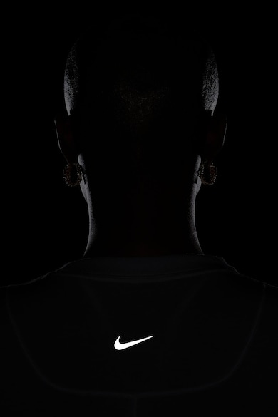 Nike Kényelmes fazonú sportpoló női