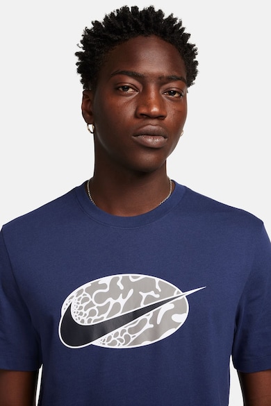 Nike Tricou cu decolteu la baza gatului si imprimeu logo Swoosh Barbati
