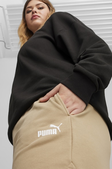 Puma Спортен къс панталон ESS със средна талия Жени