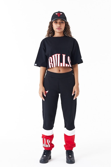 New Era Chicago Bulls mintás crop póló női