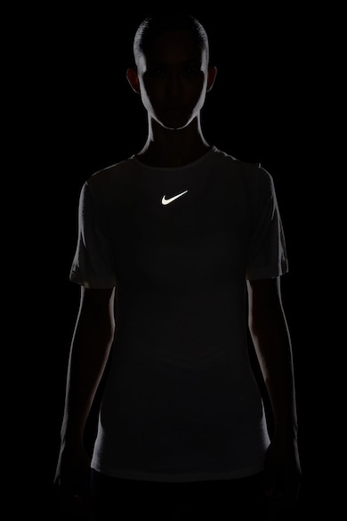 Nike Swift Running gyapjútartalmú póló női