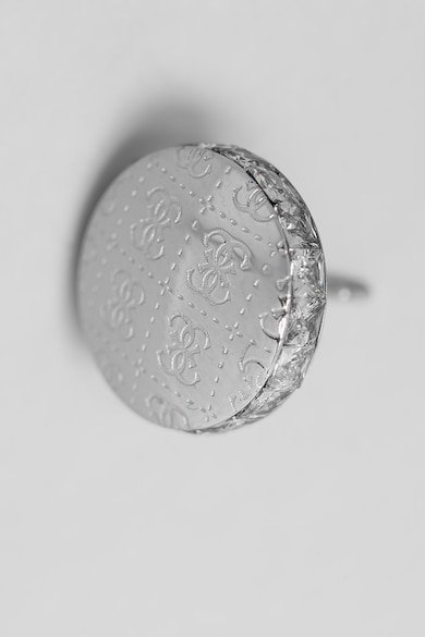 GUESS Обеци от неръждаема стомана с гравирано лого Жени
