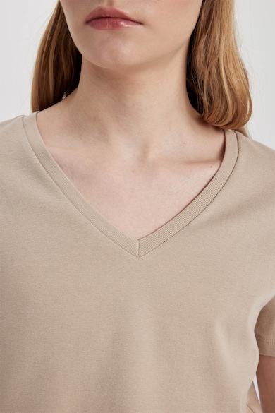 DeFacto V-nyakú szűk fazonú póló női