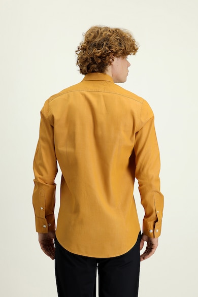 KIGILI Вталена памучна риза с джоб на гърдите Мъже