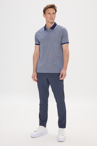 AC&Co Galléros szűk fazonú póló pöttyös mintával férfi