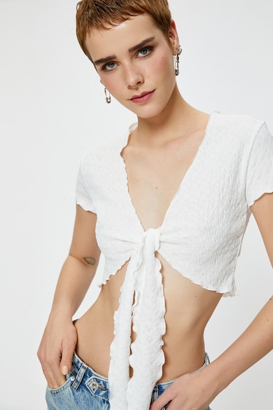 KOTON Къса блуза с дизайн на възел Жени