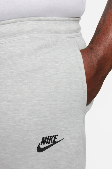 Nike Sportnadrág cipzáros zsebekkel férfi