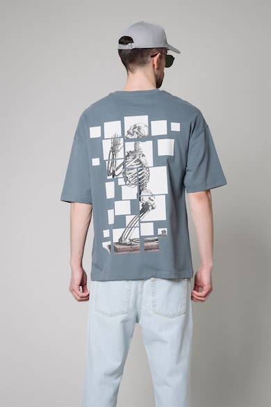 uFIT Памучна тениска с овално деколте и шарка на скелет на гърба Мъже